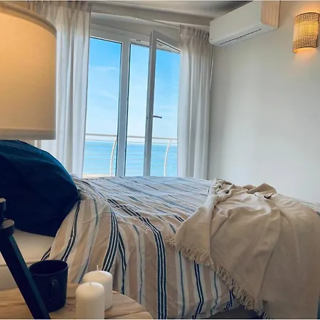 Seascape With Breath Taking View Apartmán *