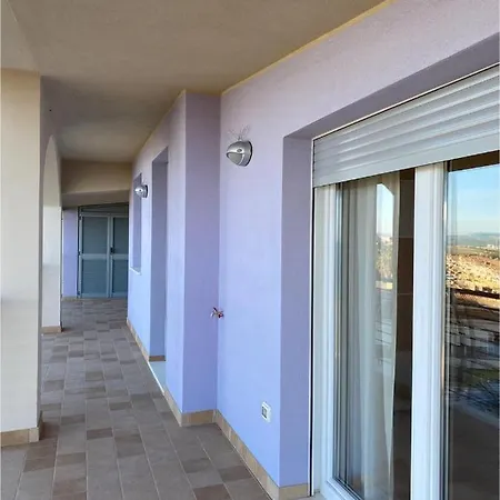 Seascape With Breath Taking View Apartman